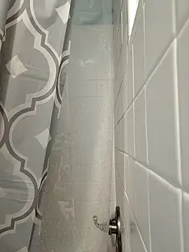 Snapshot of 1BeautyN1Beast chatting on March 2025 12:44:02 PM 1BeautyN1Beast online show from March 2025 12:44:02 PM