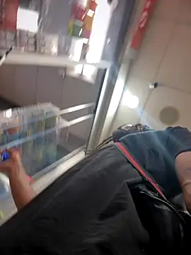 Snapshot of 1BeautyN1Beast chatting on September 2025 03:39:01 AM 1BeautyN1Beast online show from September 2025 03:39:01 AM