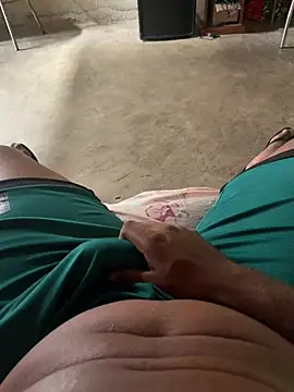 Snapshot of julio9679 chatting on January 2026 02:33:02 PM julio9679 online show from January 2026 02:33:02 PM