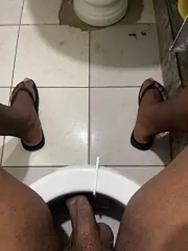 julio9679 online show from April 2026 12:37:02 AM