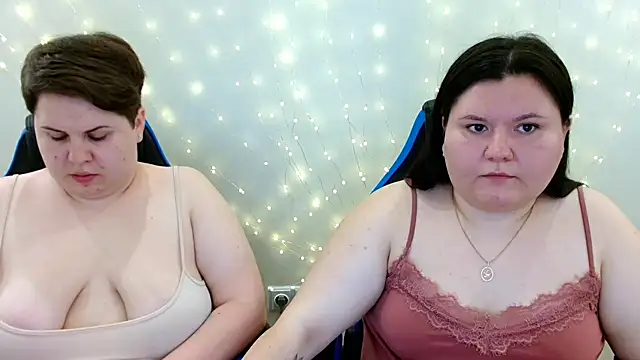BeckyAndHellen online show from July 2026 09:37:02 AM