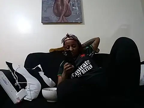 Snapshot of hoely_grail01 chatting on September 2025 07:47:01 PM hoely grail01 online show from September 2025 07:47:01 PM