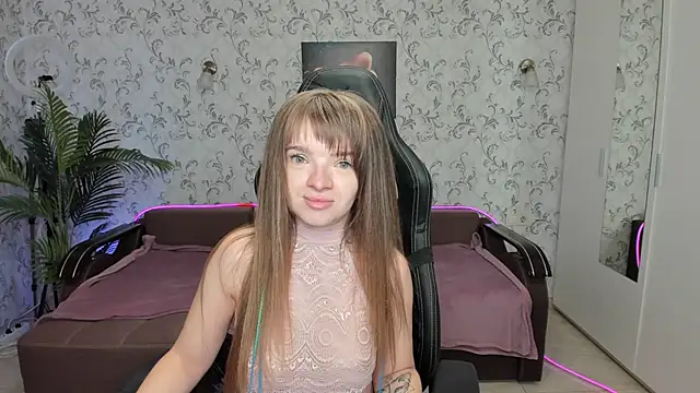 Snapshot of Eva_Rosec chatting on December 2024 12:54:02 PM Eva Rosec online show from December 2024 12:54:02 PM