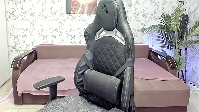 Snapshot of Eva_Rosec chatting on December 2024 03:19:02 PM Eva Rosec online show from December 2024 03:19:02 PM