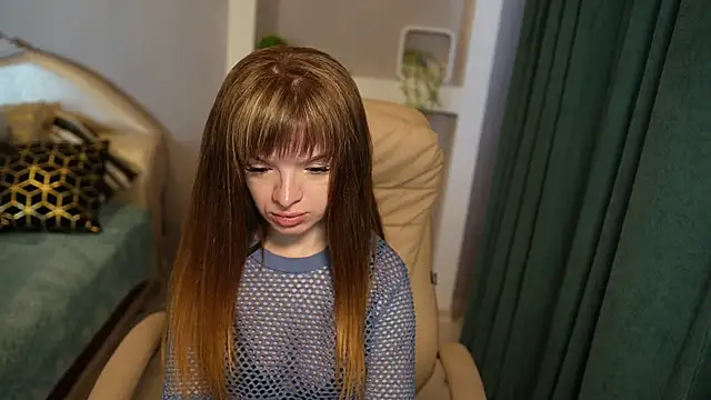 Snapshot of Eva_Rosec chatting on March 2025 12:01:02 PM Eva Rosec online show from March 2025 12:01:02 PM