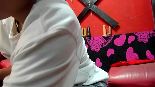 Yaumiko online show from October 2025 11:31:02 AM