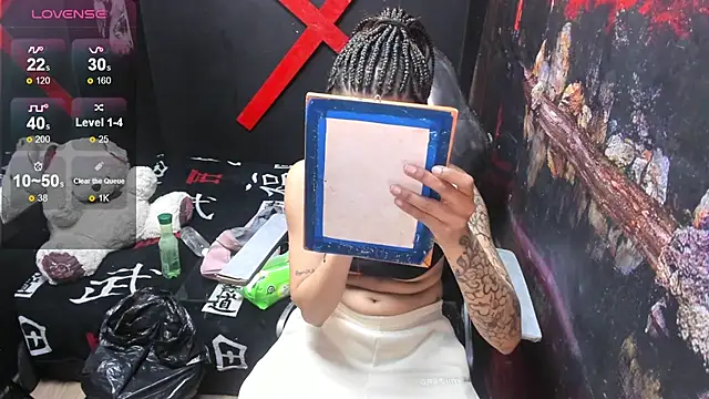 Yaumiko online show from November 2025 01:47:02 PM