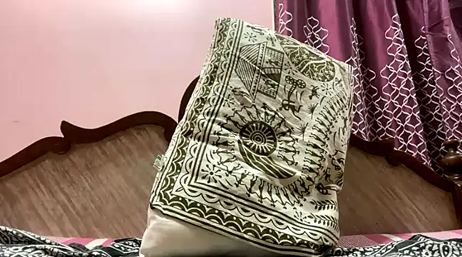 Snapshot of bebrainsmart1 chatting on January 2025 09:34:01 PM bebrainsmart1 online show from January 2025 09:34:01 PM