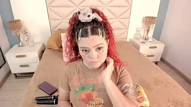 Twwiiggy online show from March 2026 08:01:01 PM