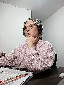 Ximenna Cruz online show from April 2026 12:37:02 AM