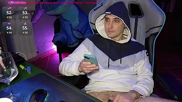 Snapshot of Gil_gamesh90 chatting on March 2025 10:34:02 PM Gil gamesh90 online show from March 2025 10:34:02 PM