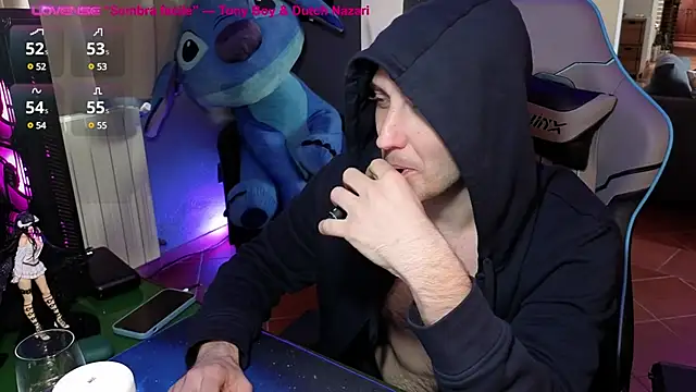 Snapshot of Gil_gamesh90 chatting on March 2025 11:32:01 AM Gil gamesh90 online show from March 2025 11:32:01 AM