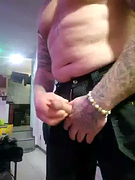 RomWoolf online show from January 2025 09:51:02 PM