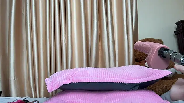 Snapshot of SexyAudreyFuck chatting on October 2025 12:33:02 AM SexyAudreyFuck online show from October 2025 12:33:02 AM