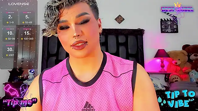 Snapshot of angels_srednal chatting on December 2024 10:04:01 PM angels srednal online show from December 2024 10:04:01 PM