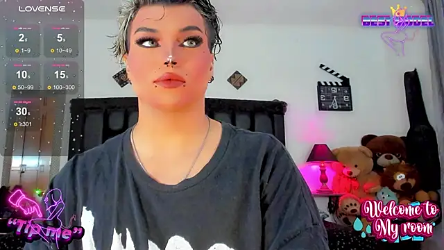 Snapshot of angels_srednal chatting on December 2024 01:35:01 PM angels srednal online show from December 2024 01:35:01 PM