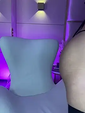 Snapshot of SaharaRush_ chatting on February 2025 07:35:02 PM SaharaRush online show from February 2025 07:35:02 PM