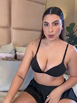 Snapshot of SaharaRush_ chatting on October 2025 09:43:02 PM SaharaRush online show from October 2025 09:43:02 PM