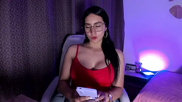 ValentinaaF online show from September 2025 12:05:01 PM