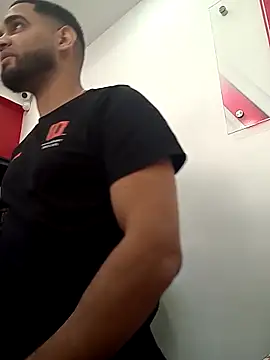 luismanuel 1998 online show from December 2025 06:13:02 PM