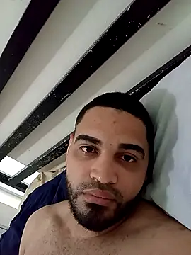 luismanuel 1998 online show from December 2025 11:41:02 AM