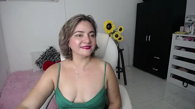ana milf online show from February 2025 02:57:02 PM