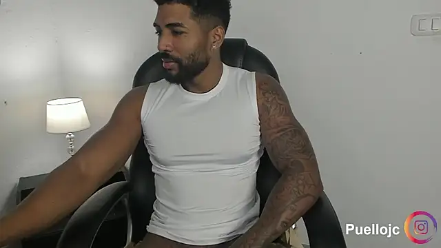 Snapshot of Xander_Str0ng chatting on March 2026 12:49:01 PM Xander Str0ng online show from March 2026 12:49:01 PM