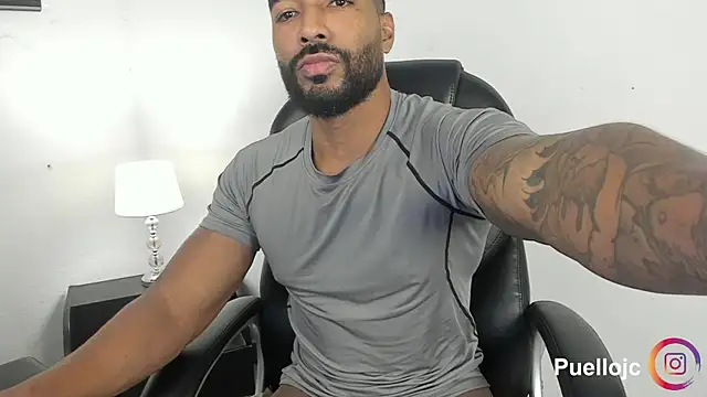 Snapshot of Xander_Str0ng chatting on April 2026 12:10:01 PM Xander Str0ng online show from April 2026 12:10:01 PM