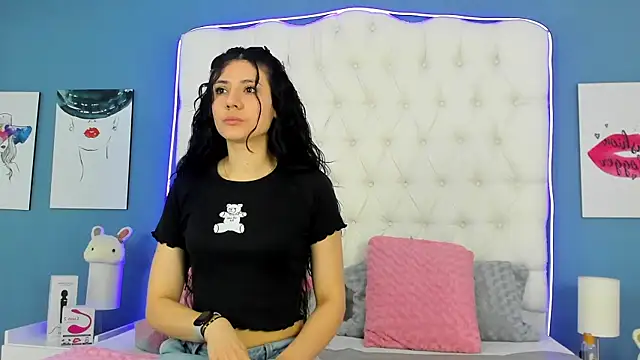 KyleRosee online show from February 2025 12:33:01 PM