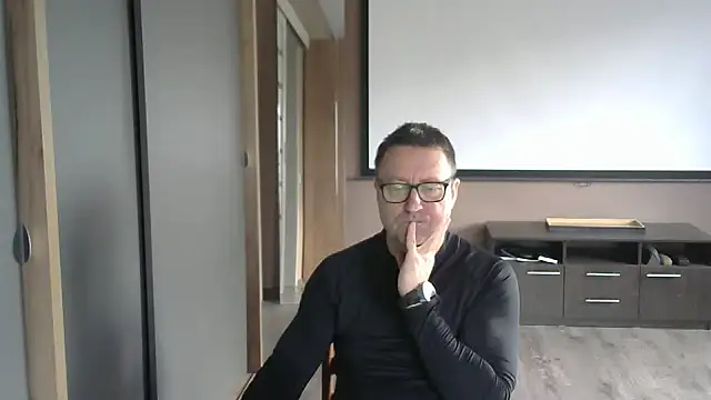 HarrySnake online show from October 2025 06:45:01 AM