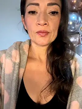 Snapshot of Yulia_sx chatting on October 2025 09:35:01 PM Yulia sx online show from October 2025 09:35:01 PM