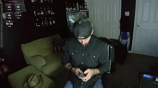 chillinthemosttt online show from January 2025 04:17:02 AM