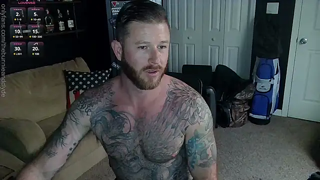 chillinthemosttt online show from February 2025 08:10:01 PM