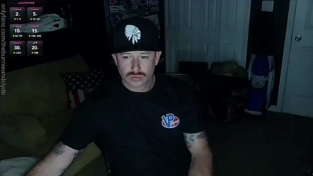 chillinthemosttt online show from February 2025 04:42:02 AM