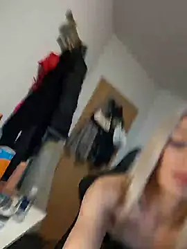 Snapshot of Liana_Lou chatting on January 2025 02:56:02 PM Liana Lou online show from January 2025 02:56:02 PM