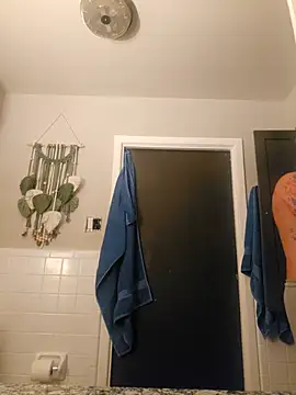 Snapshot of LongandEasy77 chatting on December 2025 06:12:02 AM LongandEasy77 online show from December 2025 06:12:02 AM