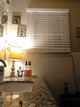 Snapshot of LongandEasy77 chatting on December 2025 10:11:01 AM LongandEasy77 online show from December 2025 10:11:01 AM