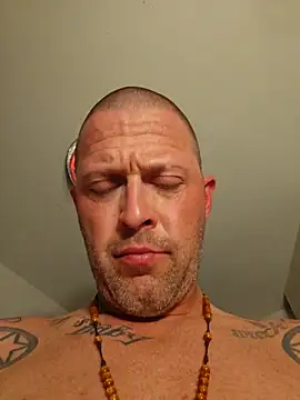 Snapshot of LongandEasy77 chatting on December 2025 10:12:01 AM LongandEasy77 online show from December 2025 10:12:01 AM