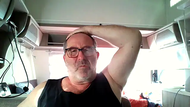 gillou1234 online show from July 2026 05:20:01 PM