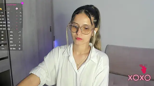 Lilacutte  online show from September 2025 08:30:01 AM