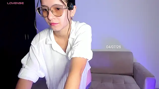 Lilacutte  online show from July 2026 09:48:01 AM