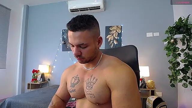 Snapshot of JeremyLowe chatting on December 2024 04:39:01 PM JeremyLowe online show from December 2024 04:39:01 PM