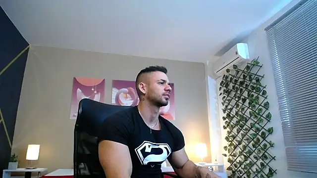 Snapshot of JeremyLowe chatting on March 2025 01:07:01 PM JeremyLowe online show from March 2025 01:07:01 PM