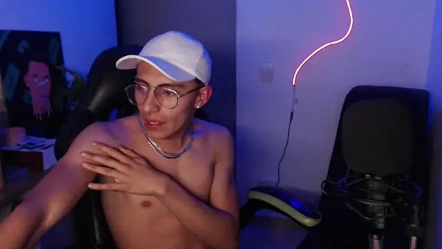 Snapshot of jay_dimarco2 chatting on February 2026 04:31:02 AM jay dimarco2 online show from February 2026 04:31:02 AM