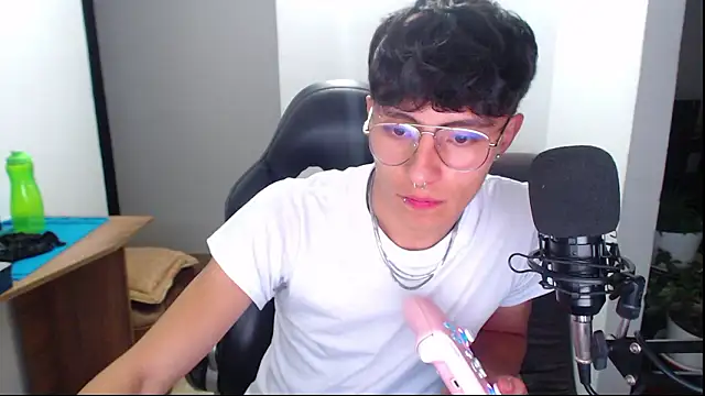 Snapshot of jay_dimarco2 chatting on March 2026 02:50:01 AM jay dimarco2 online show from March 2026 02:50:01 AM