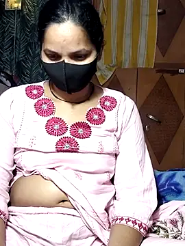 Snapshot of Hot-rubina chatting on February 2025 03:27:01 PM Hot-rubina online show from February 2025 03:27:01 PM