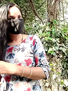 Snapshot of Hot-rubina chatting on March 2025 04:37:02 AM Hot-rubina online show from March 2025 04:37:02 AM