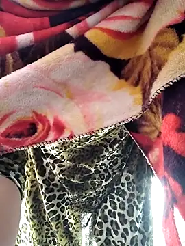 Snapshot of Hot-rubina chatting on November 2025 04:23:01 AM Hot-rubina online show from November 2025 04:23:01 AM