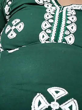 Snapshot of Hot-rubina chatting on January 2026 09:33:01 AM Hot-rubina online show from January 2026 09:33:01 AM