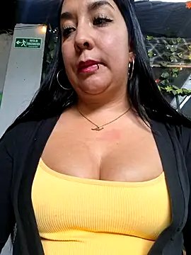 Bella keny online show from May 2026 03:52:01 PM